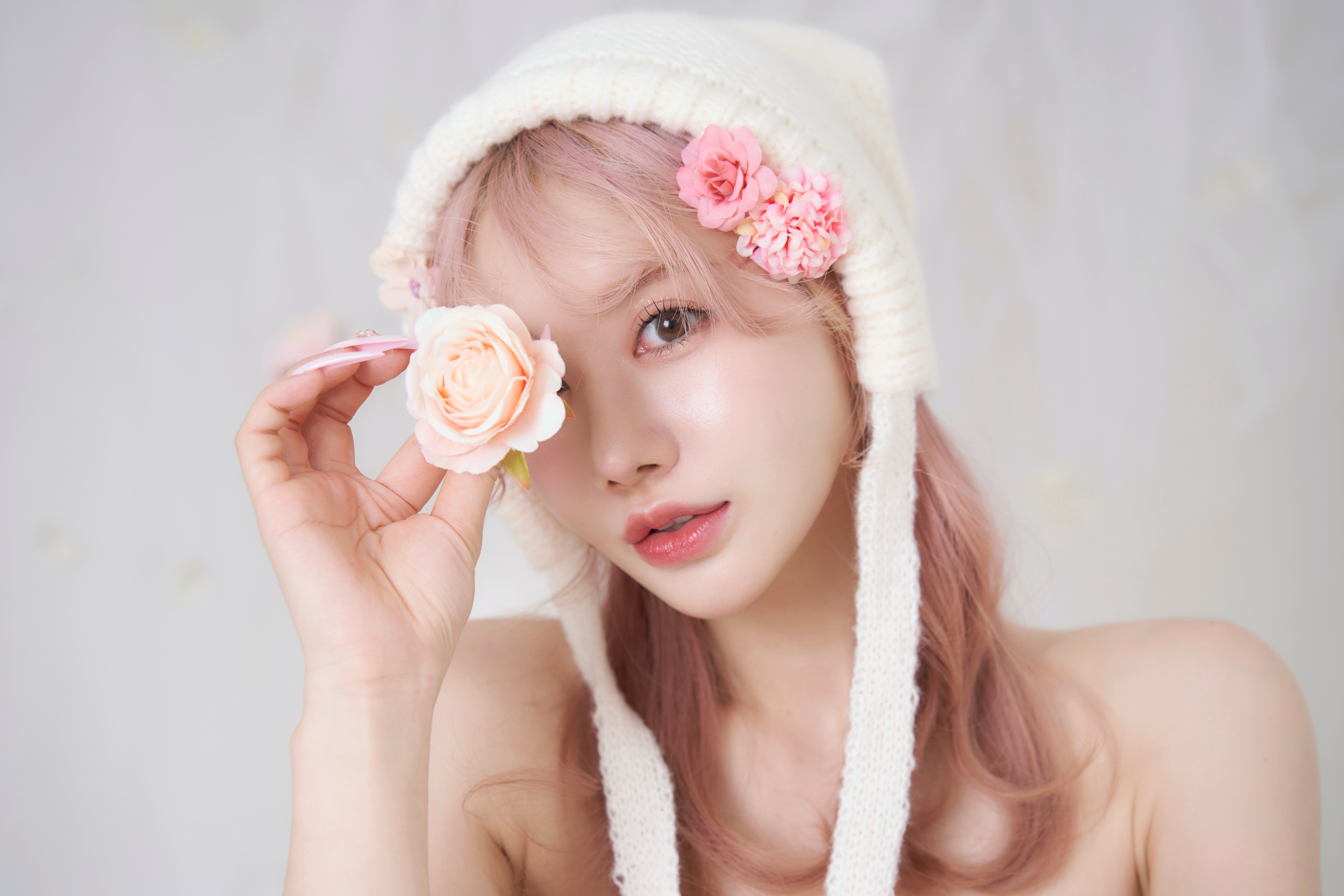 花の装飾を使ったプロフィール撮影作品